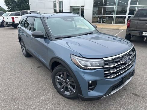New 2026 Ford Explorer Active AWD/4WD image 5