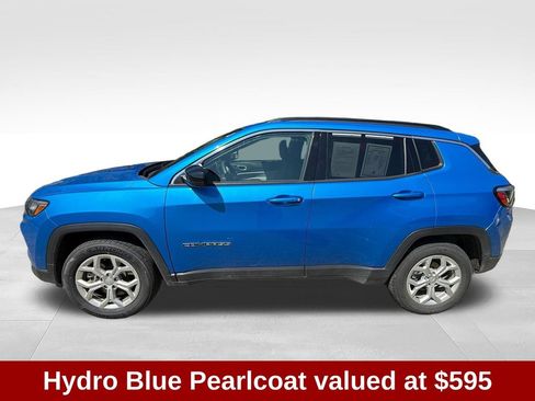 Used 2024 Jeep Compass Latitude AWD/4WD image 3