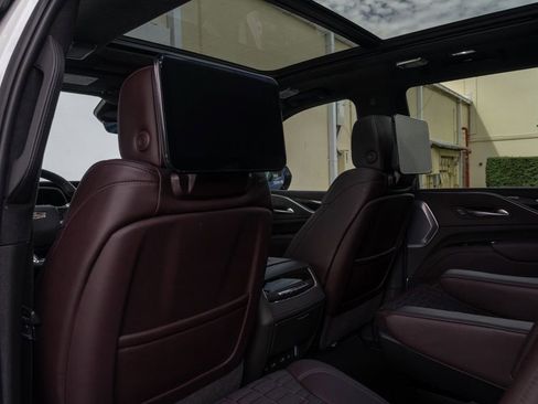 Used 2023 Cadillac Escalade V image 20