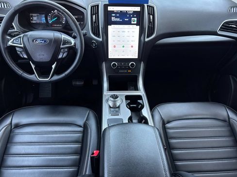 Certified 2024 Ford Edge SEL w/ Convenience Package AWD/4WD image 12