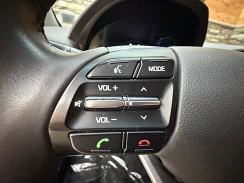 Used 2019 Hyundai Ioniq Base image 23