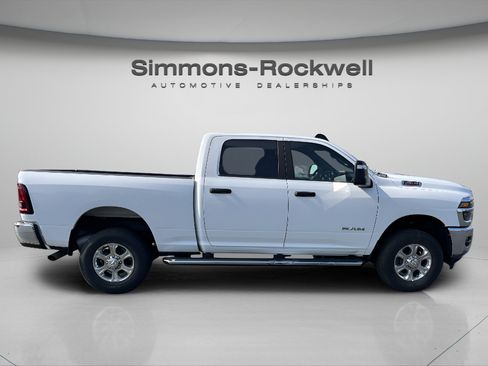 Used 2026 RAM 2500 Big Horn AWD/4WD image 8