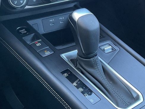 Used 2025 Nissan Kicks SV image 34