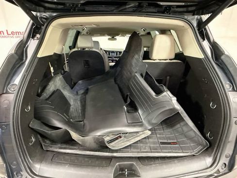 Used 2019 Buick Enclave Essence AWD/4WD image 26