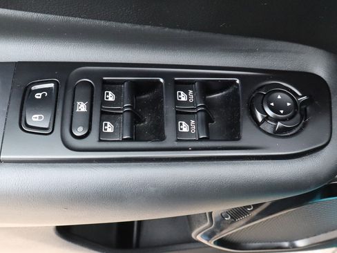 Used 2022 Jeep Renegade Altitude image 15