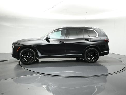 Used 2024 BMW X7 xDrive40i w/ Premium Package AWD/4WD image 6