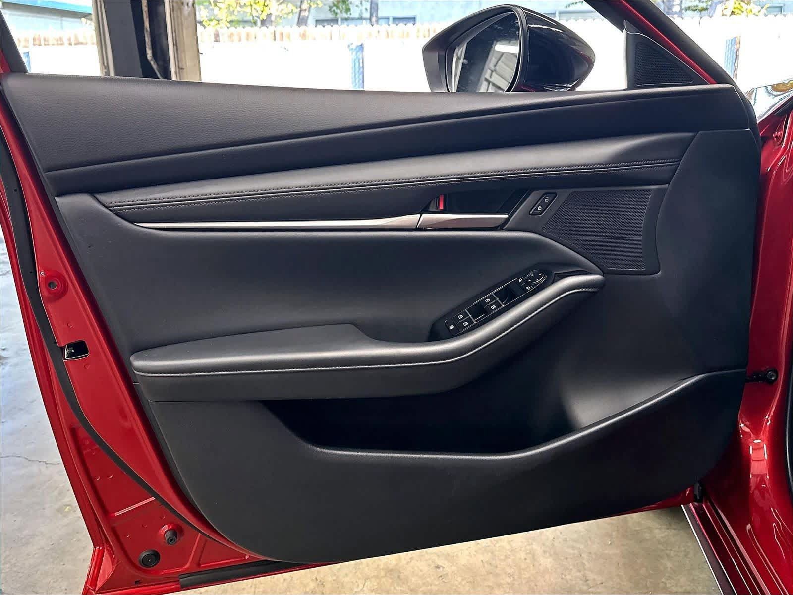 Used 2024 MAZDA MAZDA3 s FWD image 22