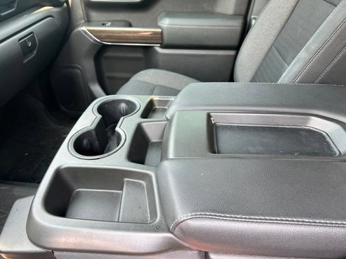 Used 2019 Chevrolet Silverado 1500 LT Trail Boss w/ Convenience Package AWD/4WD image 13