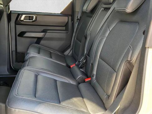 New 2025 Ford Bronco Badlands image 16