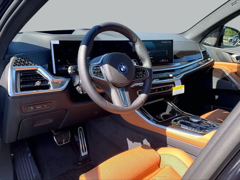 New 2026 BMW X5 xDrive50e w/ M Sport Package AWD/4WD image 9