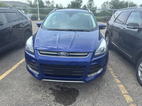 Used 2016 Ford Escape Titanium w/ Equipment Group 301A AWD/4WD image 21