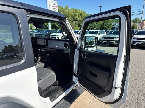 Certified 2026 Jeep Wrangler Sport AWD/4WD image 11