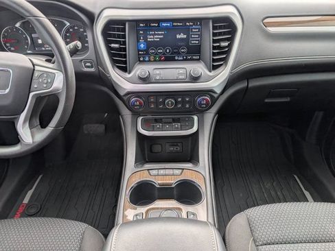Used 2023 GMC Acadia SLE w/ Driver Convenience Package FWD image 7