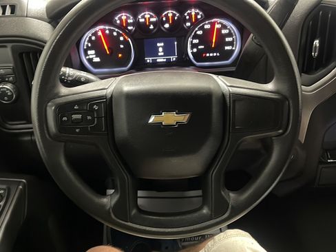 Used 2023 Chevrolet Silverado 1500 Custom RWD image 4