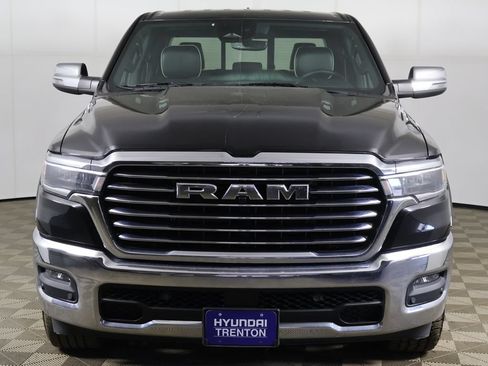 Used 2025 RAM 1500 Laramie AWD/4WD image 13