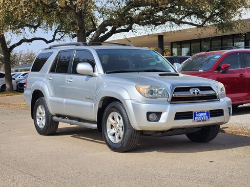 Used 2008 Toyota 4Runner SR5 image 3