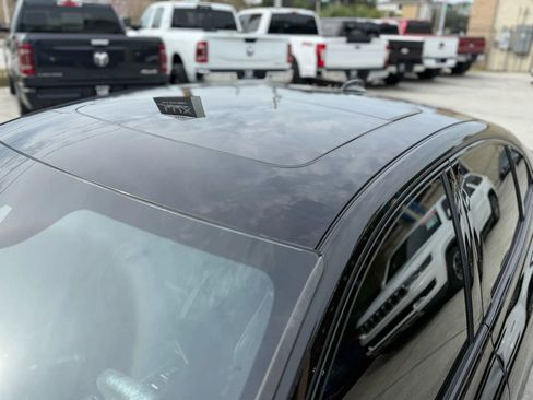 Used 2019 Volvo S60 T5 R-Design image 16