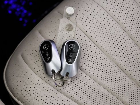 Used 2023 Mercedes-Benz S 500 S 500 image 62