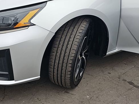 Used 2023 Nissan Altima 2.5 SR image 34