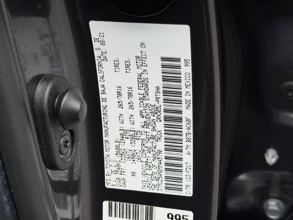 Used 2021 Toyota Tacoma TRD Off-Road w/ Technology Package AWD/4WD image 30