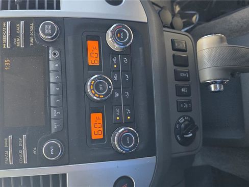 Used 2014 Nissan Frontier SV w/ SV Value Truck Package AWD/4WD image 19