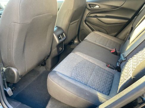 Used 2022 Chevrolet Equinox LT image 29