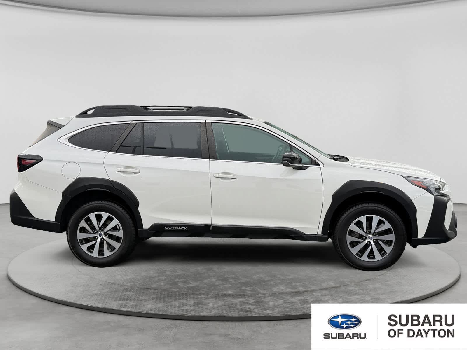Used 2024 Subaru Outback Premium AWD/4WD image 4
