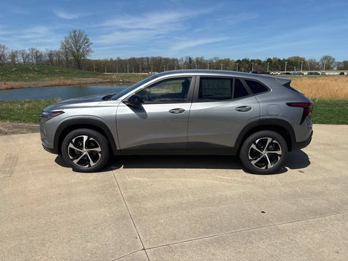 New 2026 Chevrolet Trax RS FWD image 6
