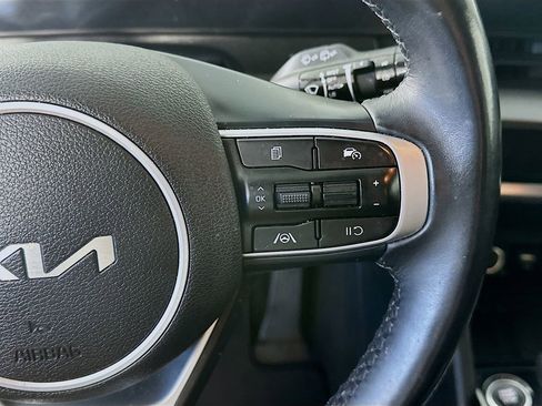 Used 2024 Kia Sportage EX FWD image 25