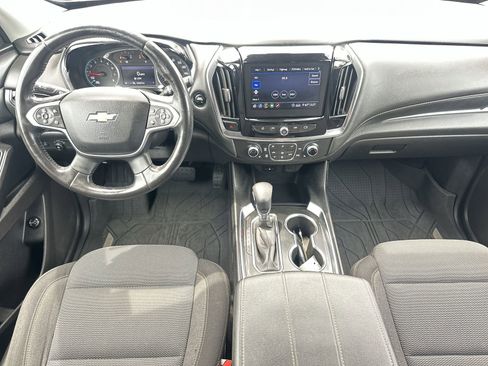 Used 2021 Chevrolet Traverse LT FWD image 18