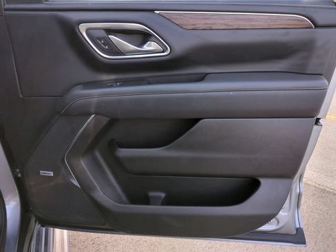 Used 2023 Chevrolet Tahoe Premier w/ Premium Package 2 AWD/4WD image 35