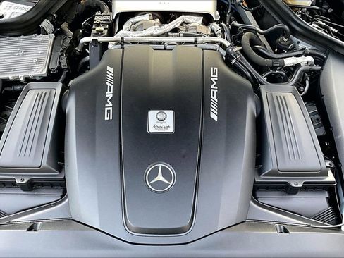 Used 2018 Mercedes-Benz AMG GT Roadster image 26