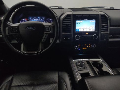 Used 2018 Ford Expedition Max XLT w/ Equipment Group 202A RWD image 22
