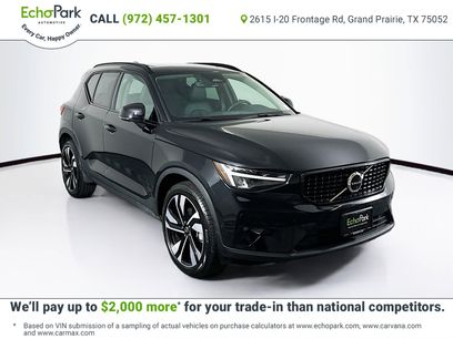 Used 2025 Volvo XC40 B5 Plus