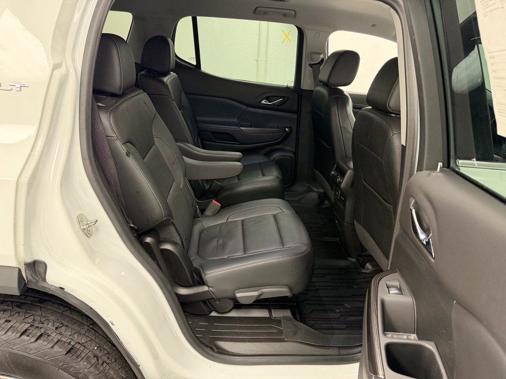 Used 2020 GMC Acadia SLT w/ Driver Alert Package II FWD image 13