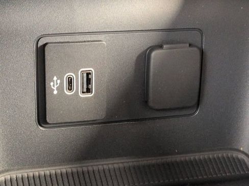 New 2026 Ford Explorer Active w/ Active Comfort Package RWD image 22