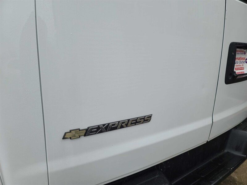 Used 2021 Chevrolet Express 2500 Extended w/ Driver Convenience Package RWD image 23
