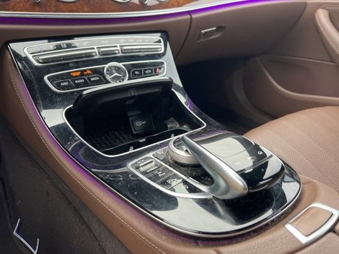 Used 2017 Mercedes-Benz E 300 4MATIC image 12