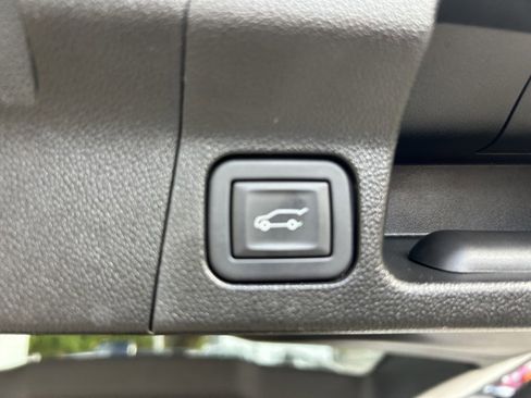 Used 2023 GMC Acadia SLE w/ Driver Convenience Package AWD/4WD image 21