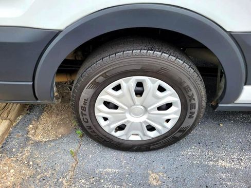 Used 2018 Ford Transit 350 XLT image 24