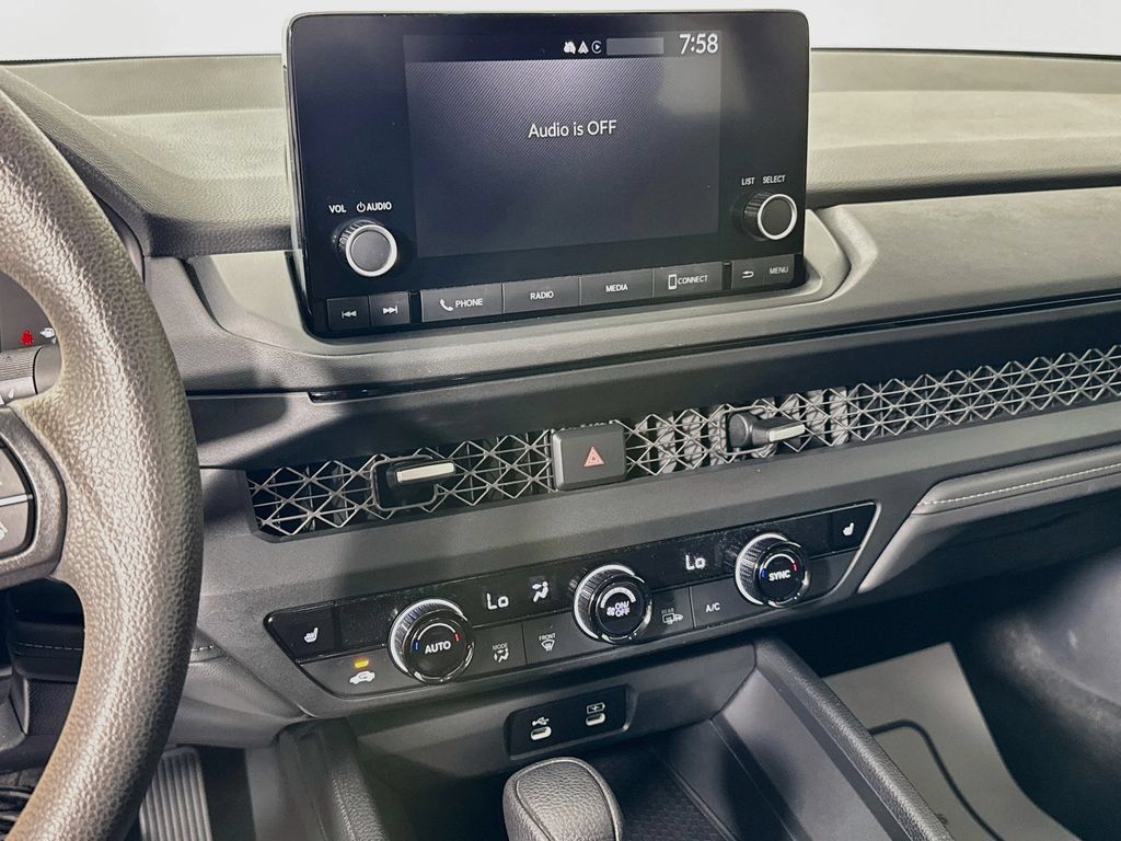 Used 2023 Honda Accord EX image 16
