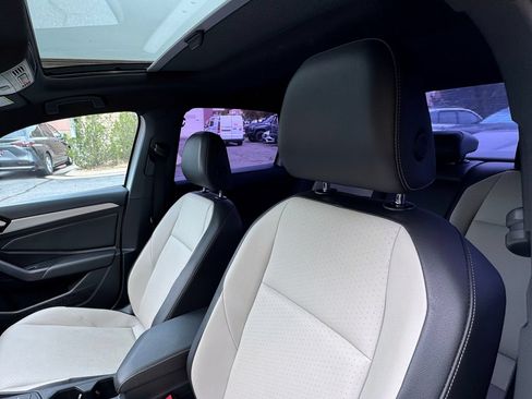 Used 2020 Volkswagen Jetta R-Line FWD image 21