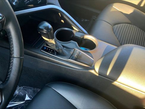 Used 2023 Toyota Camry SE image 22