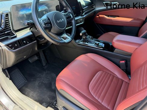 Certified 2024 Kia Sportage SX AWD/4WD image 18