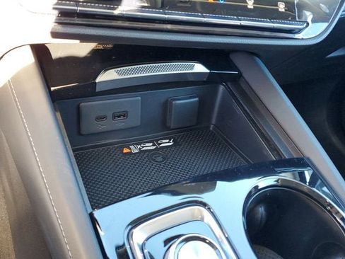 New 2026 Buick Envision Avenir image 24