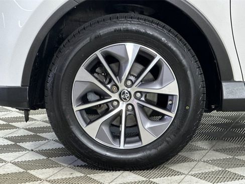 Used 2018 Toyota RAV4 XLE w/ Convenience Package image 31