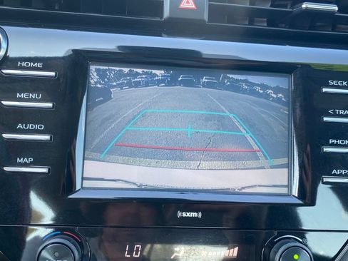 Used 2020 Toyota Camry SE FWD image 28