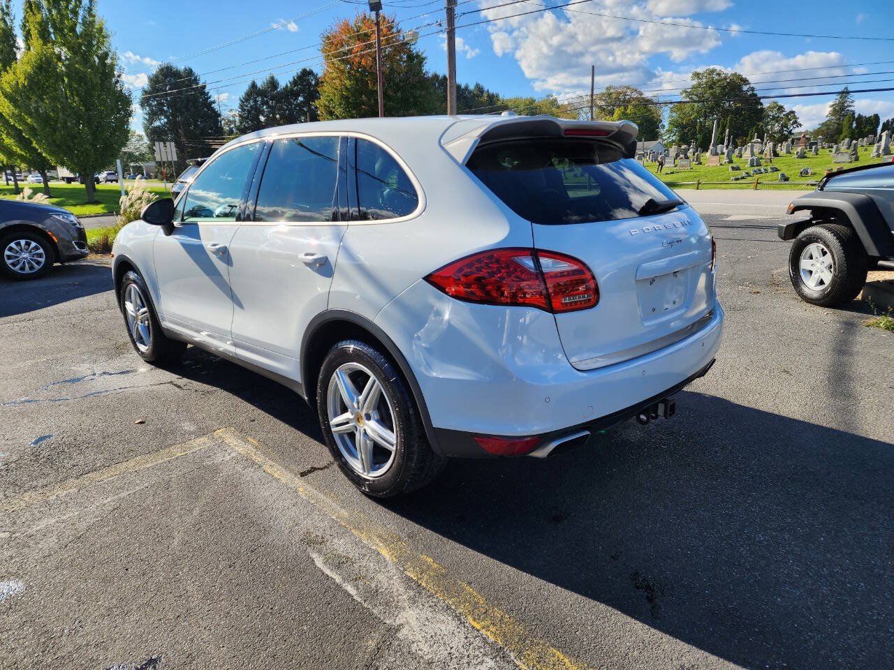 Used 2014 Porsche Cayenne Platinum Edition AWD/4WD image 5