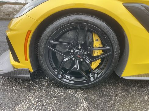 Used 2019 Chevrolet Corvette ZR1 w/ Chrome Badge Package image 25