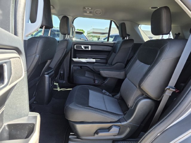 Used 2023 Ford Explorer XLT RWD image 18